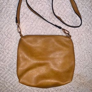 Crossbody purse